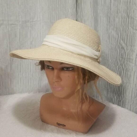 Women's hat pre-owned - Picture 2 of 6